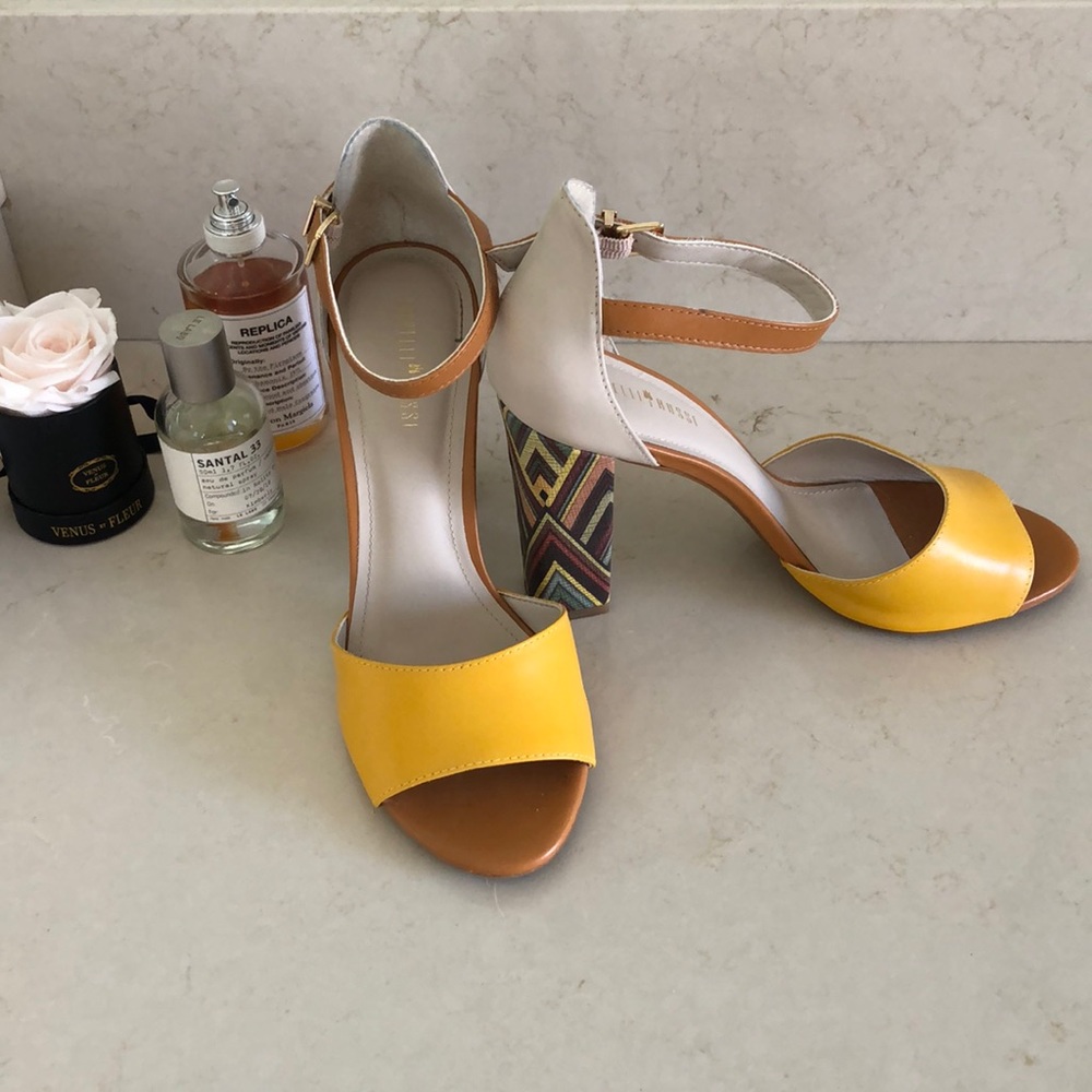 Fun summer heels. Wore once!